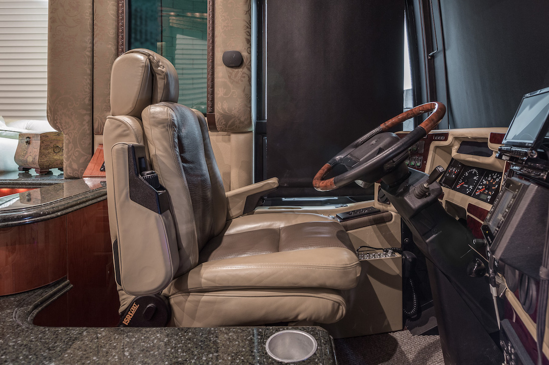 2005 Prevost Liberty XLII For Sale
