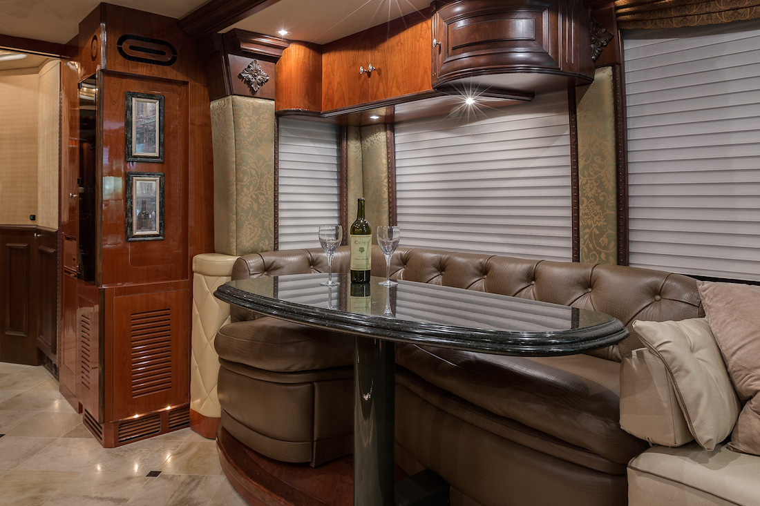 2005 Prevost Liberty XLII For Sale