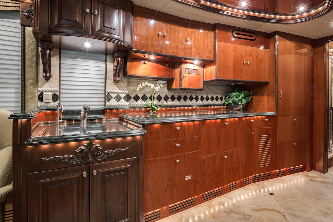 2005 Prevost Liberty XLII For Sale