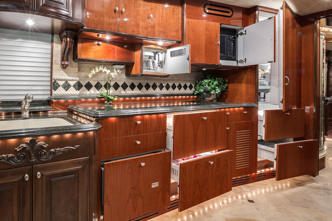 2005 Prevost Liberty XLII For Sale