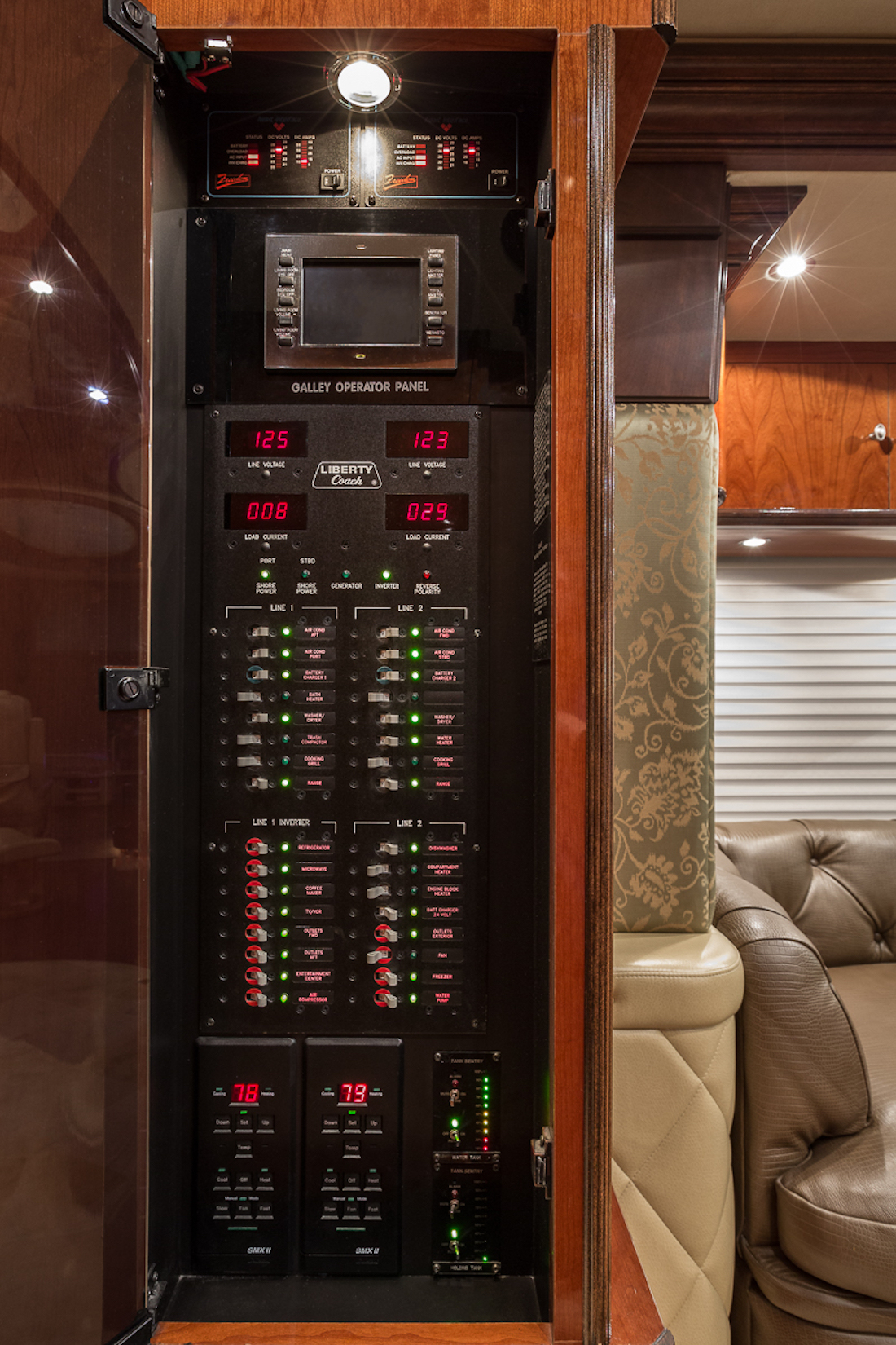 2005 Prevost Liberty XLII For Sale