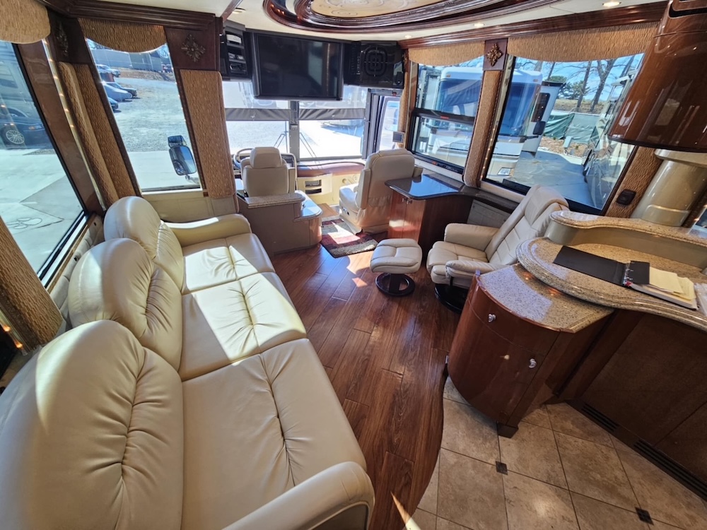 2005 Prevost Liberty XLII For Sale