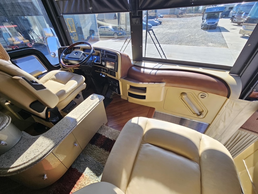 2005 Prevost Liberty XLII For Sale