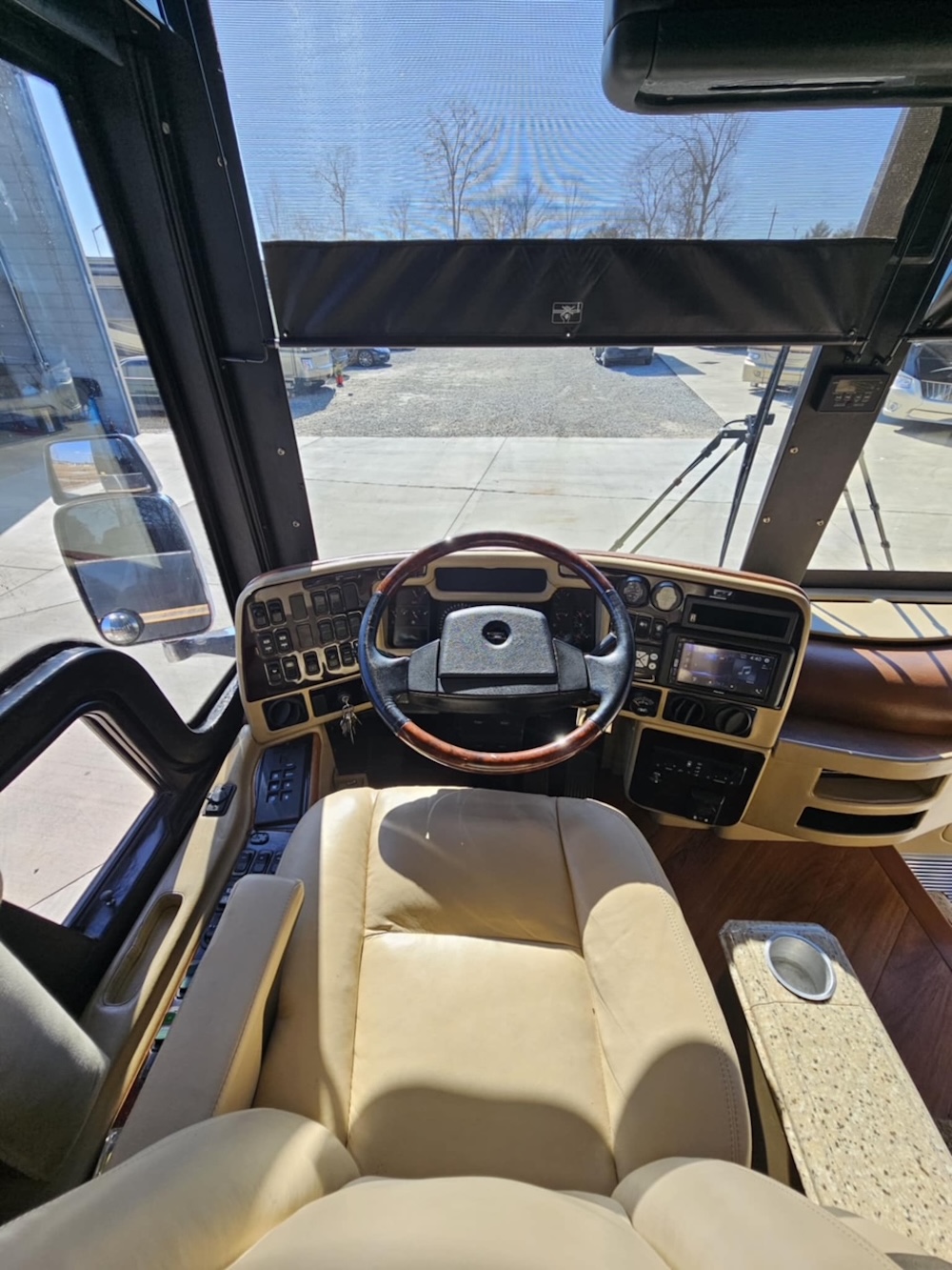 2005 Prevost Liberty XLII For Sale