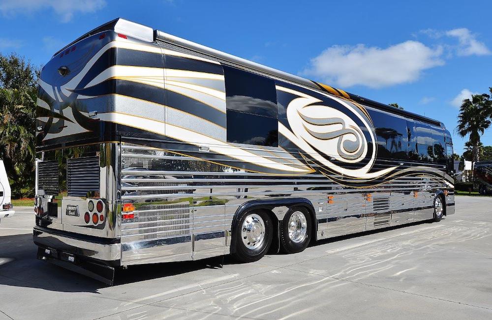 2005 Prevost Liberty XLII For Sale