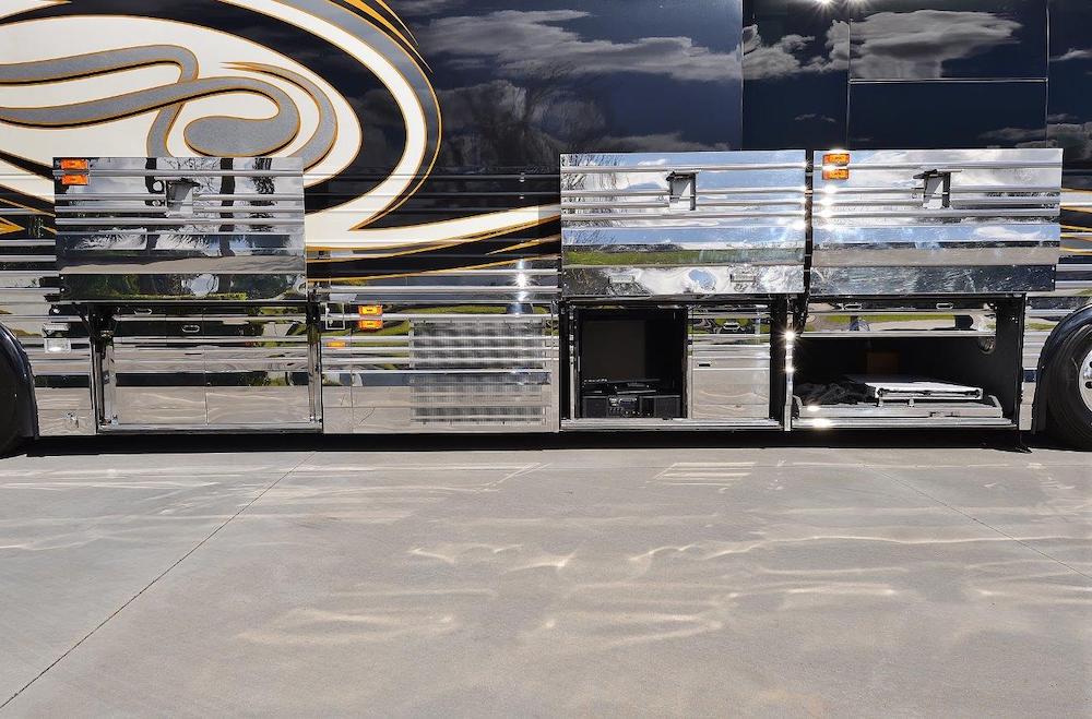 2005 Prevost Liberty XLII For Sale