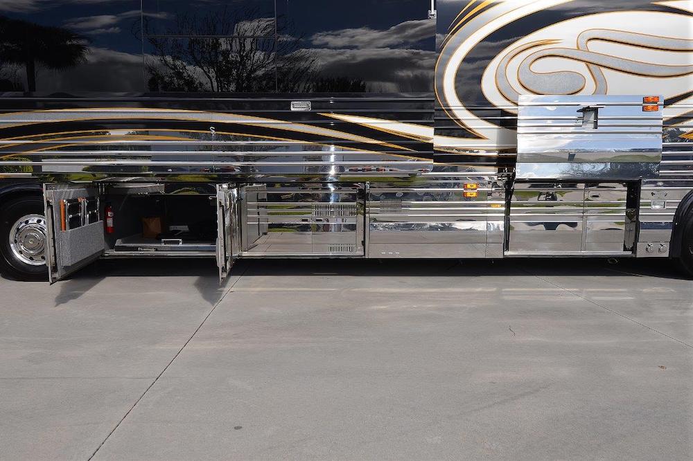 2005 Prevost Liberty XLII For Sale