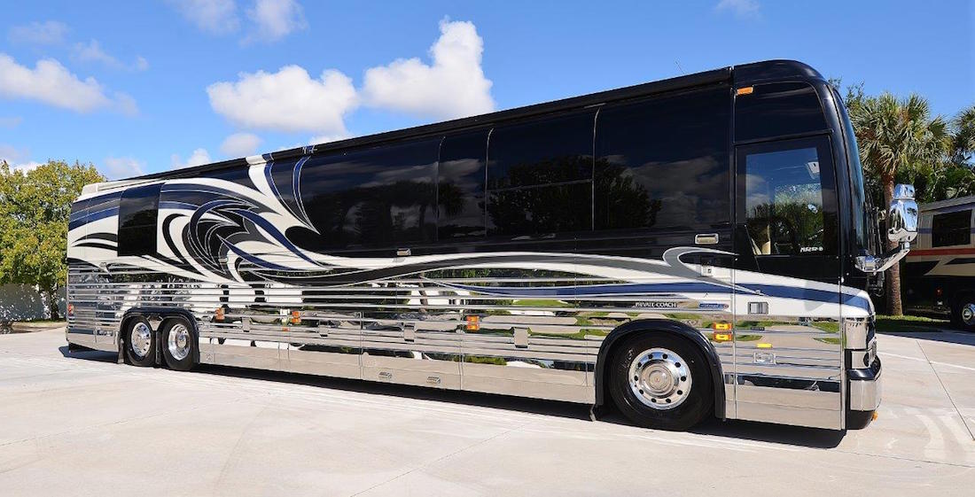 2005 Prevost Liberty XLII For Sale