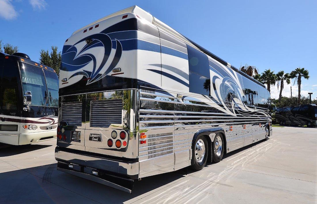 2005 Prevost Liberty XLII For Sale