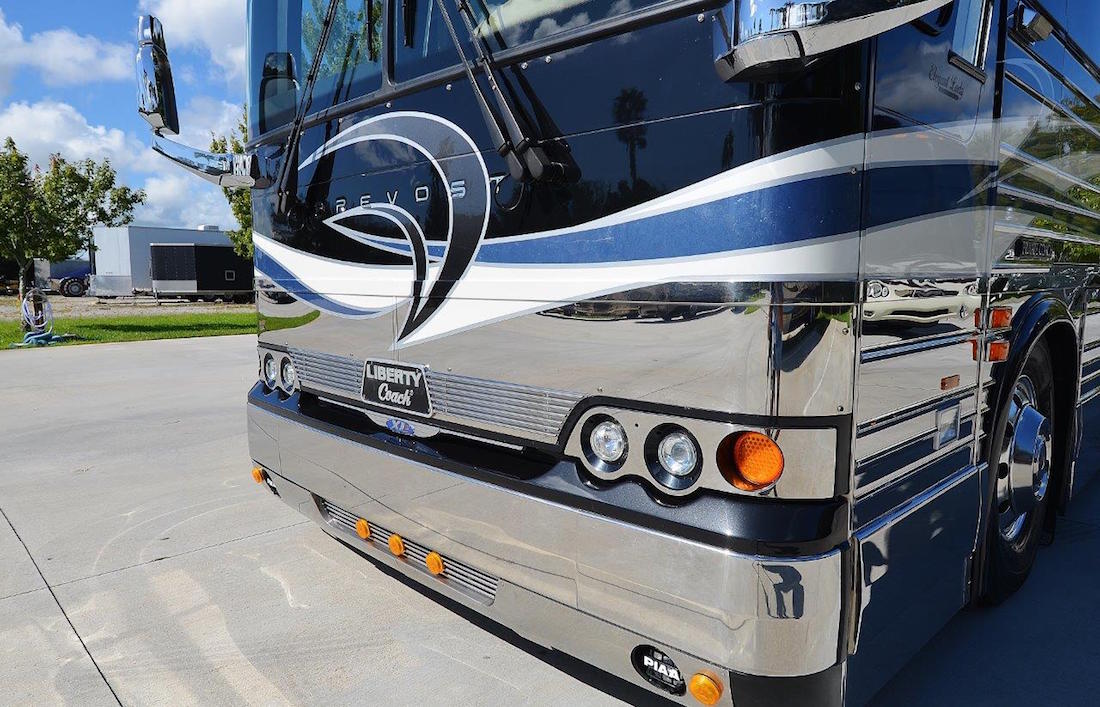 2005 Prevost Liberty XLII For Sale