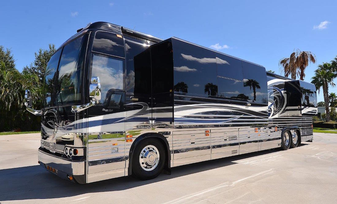 2005 Prevost Liberty XLII For Sale