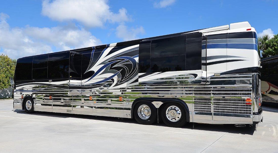 2005 Prevost Liberty XLII For Sale