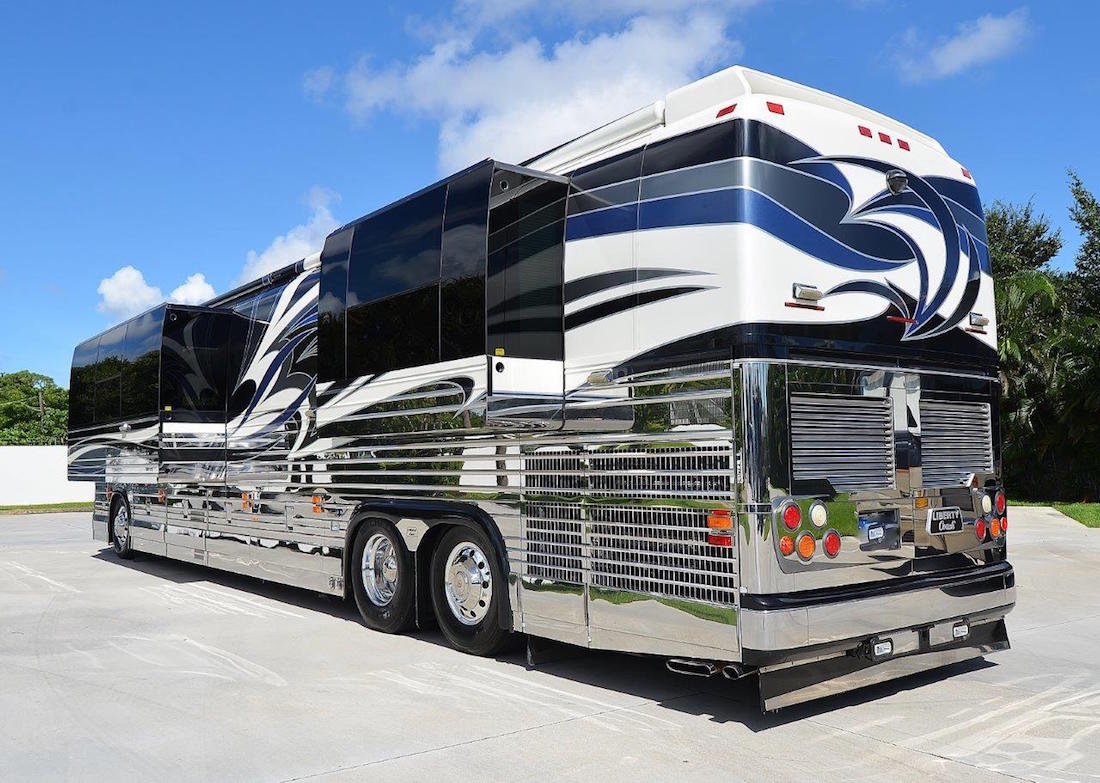 2005 Prevost Liberty XLII For Sale