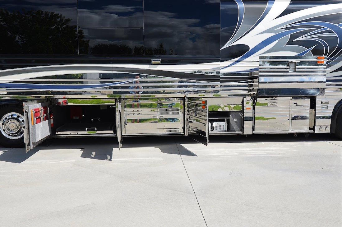 2005 Prevost Liberty XLII For Sale