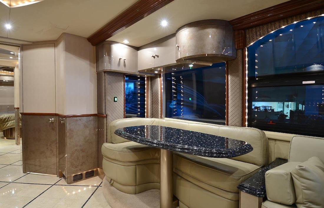 2005 Prevost Liberty XLII For Sale