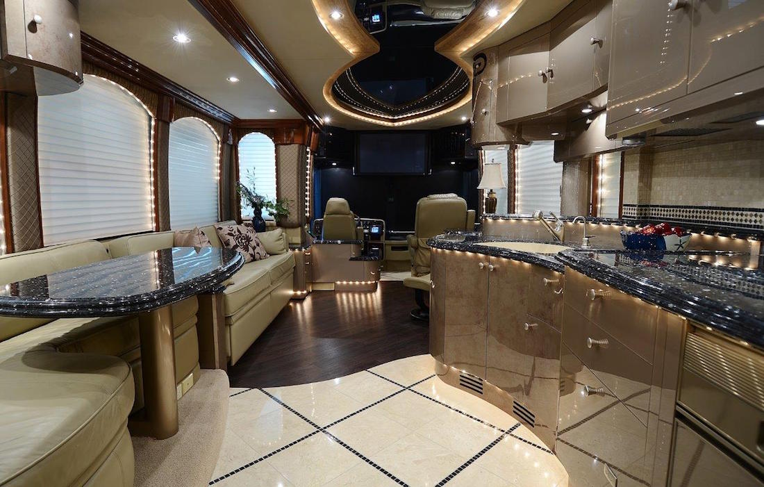 2005 Prevost Liberty XLII For Sale