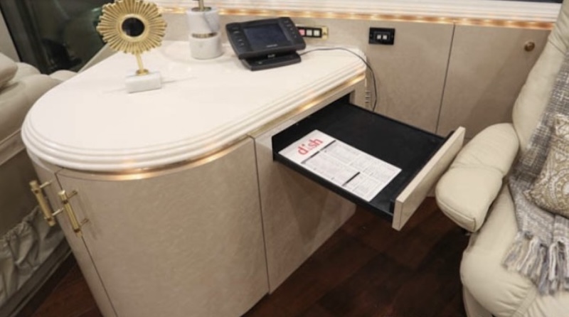 2005 Prevost Marathon H3-45 For Sale