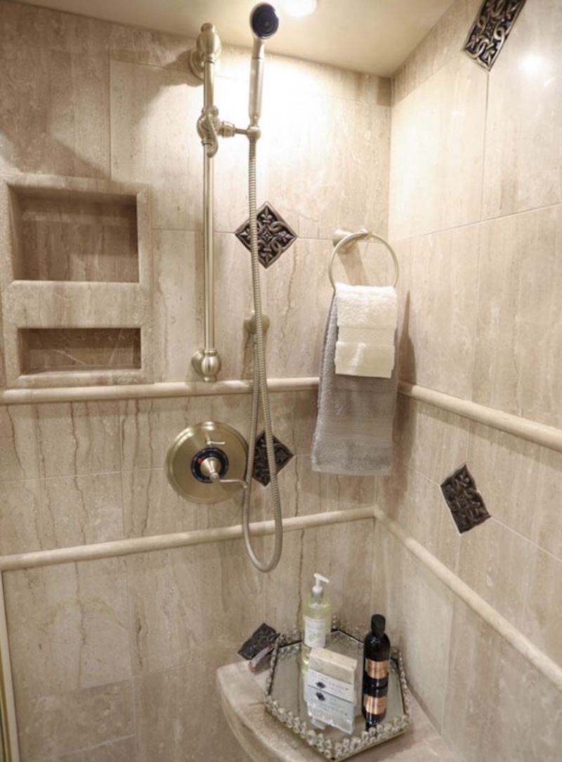 2005 Prevost Marathon H3-45 For Sale