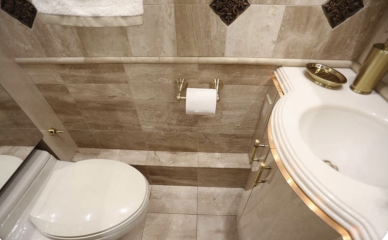 2005 Prevost Marathon H3-45 For Sale