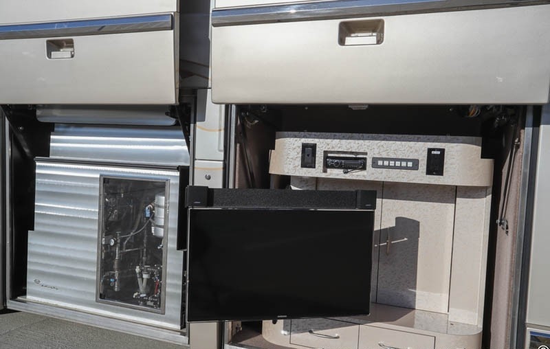 2005 Prevost Marathon H3-45 For Sale