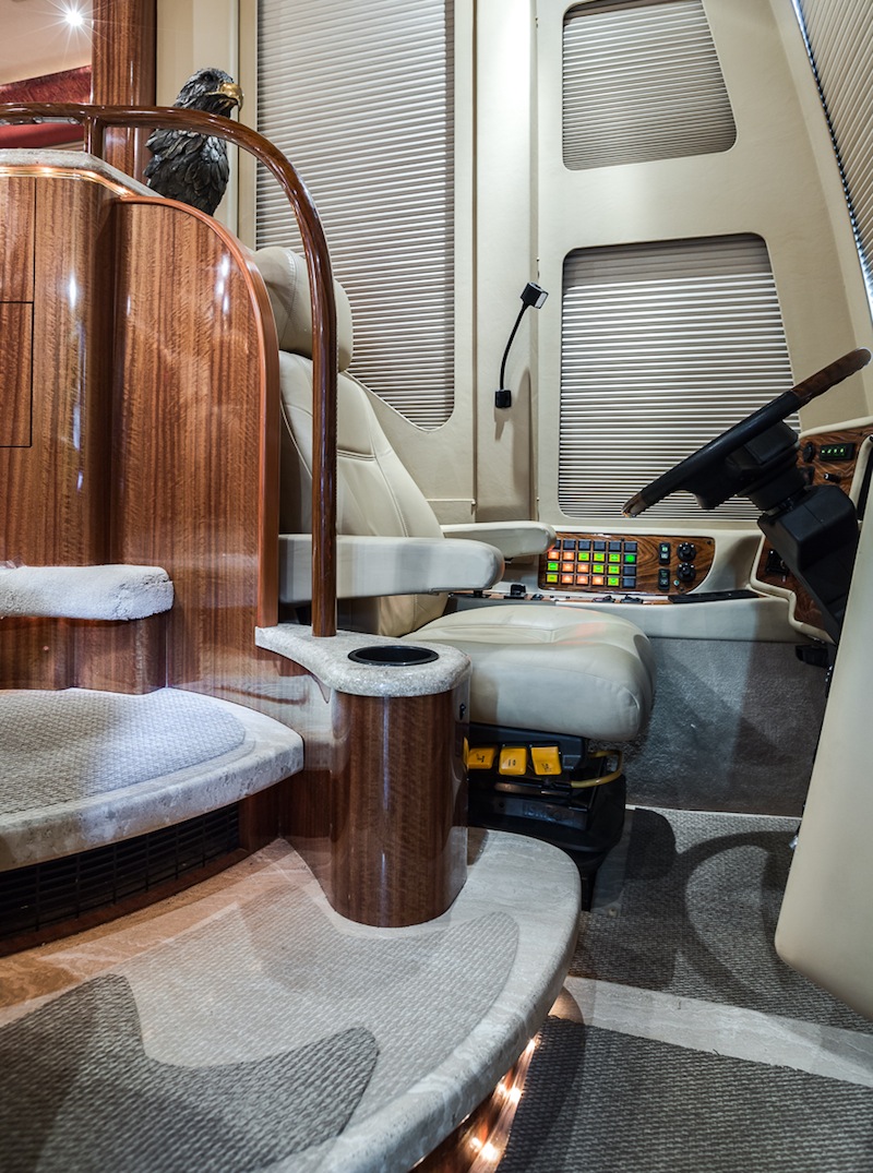 2005 Prevost Marathon H3-45 For Sale