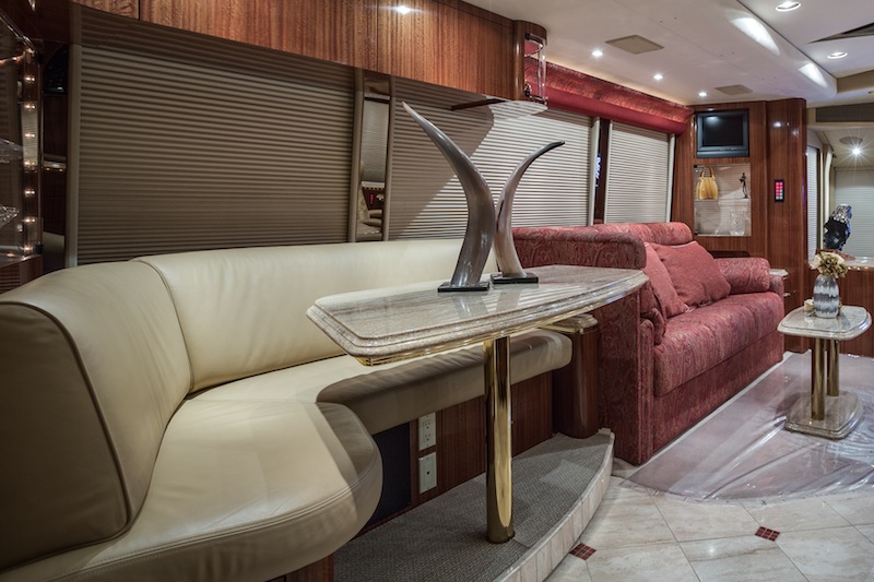 2005 Prevost Marathon H3-45 For Sale