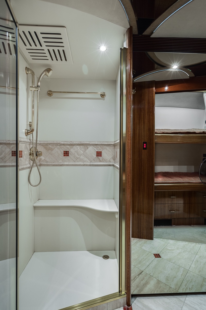 2005 Prevost Marathon H3-45 For Sale