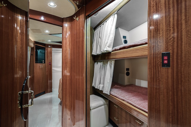 2005 Prevost Marathon H3-45 For Sale
