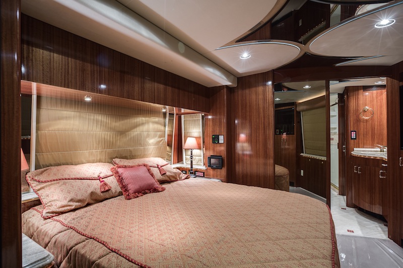 2005 Prevost Marathon H3-45 For Sale