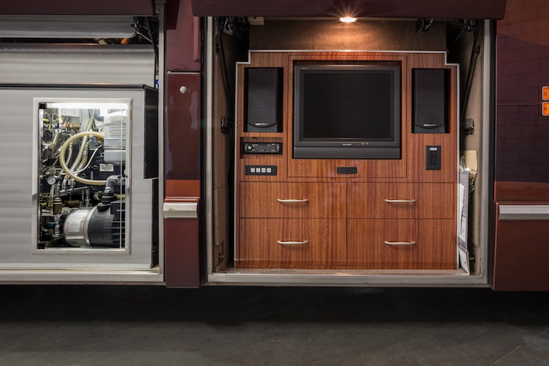 2005 Prevost Marathon H3-45 For Sale