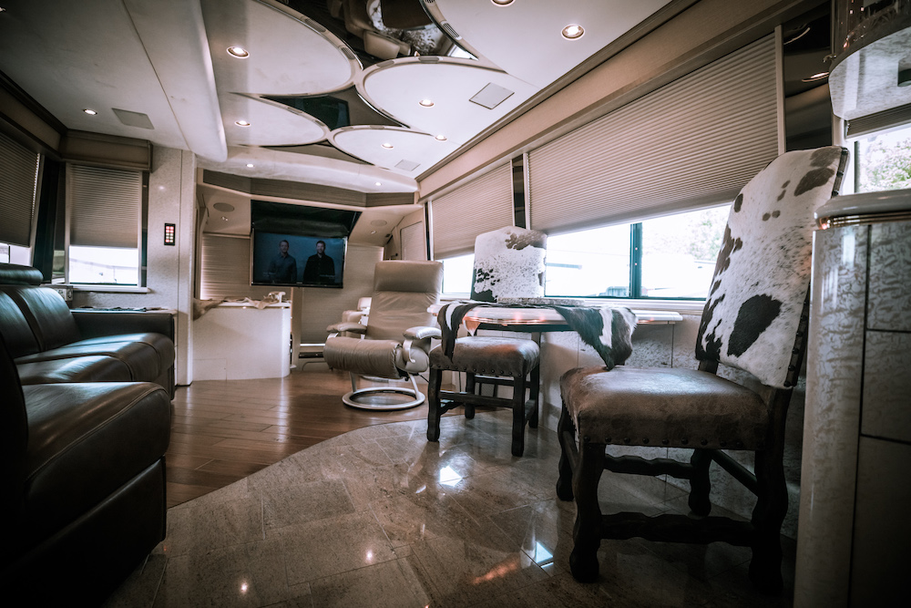 2005 Prevost Marathon H3-45 For Sale