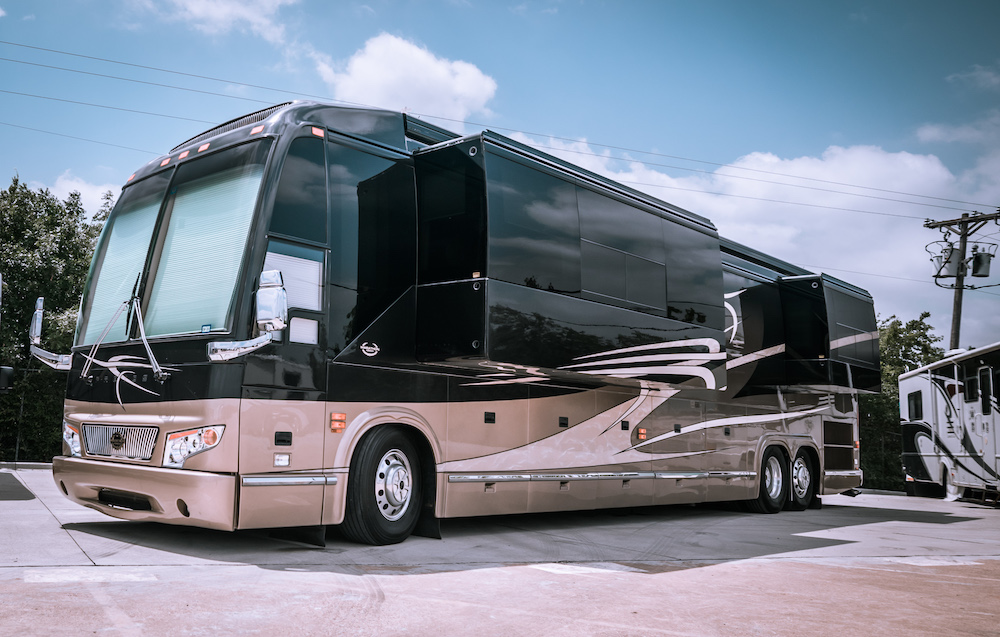 2005 Prevost Marathon H3-45 For Sale