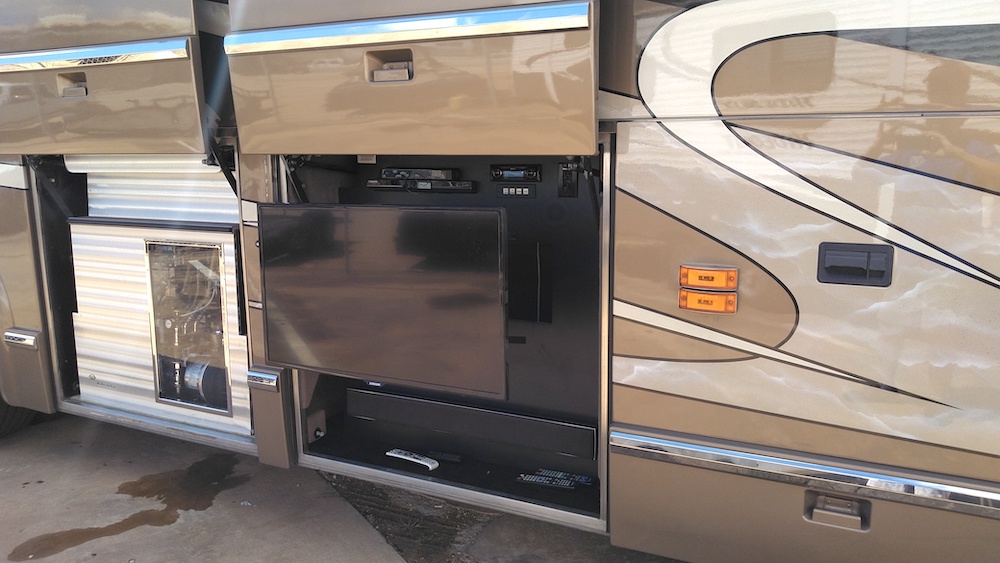 2005 Prevost Marathon H3-45 For Sale