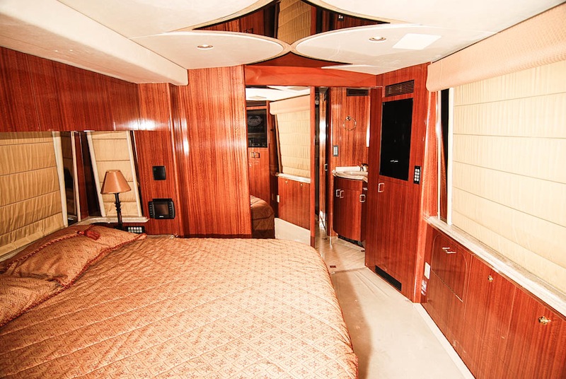 2005 Prevost Marathon H3-45 For Sale