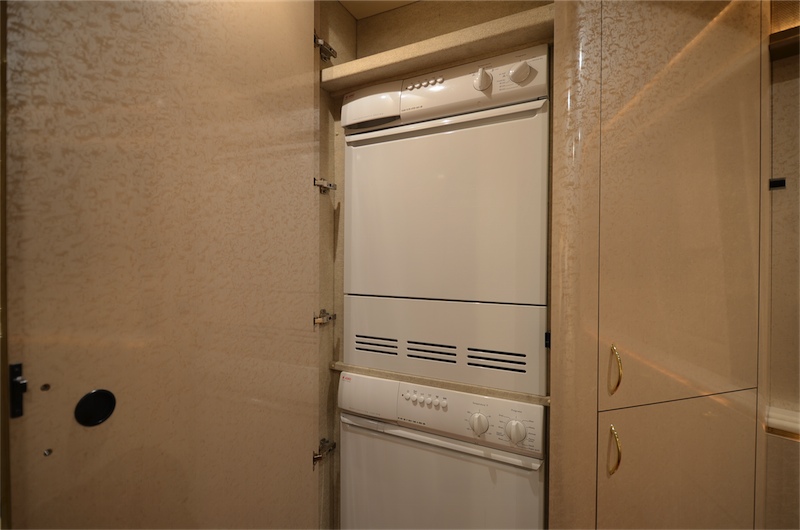 2005 Prevost Marathon H3-45 For Sale