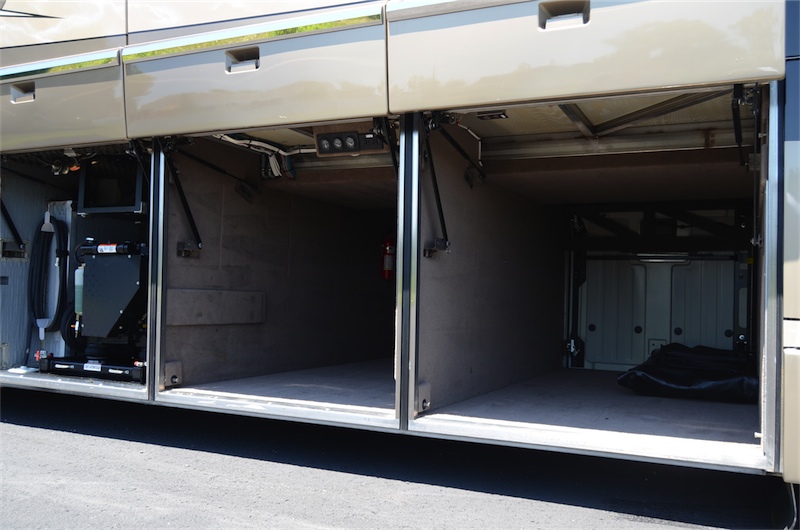 2005 Prevost Marathon H3-45 For Sale