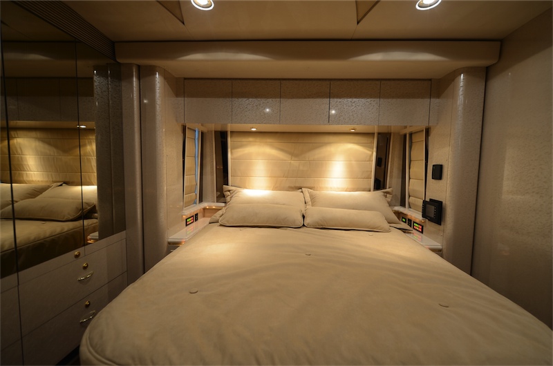 2005 Prevost Marathon H3-45 For Sale