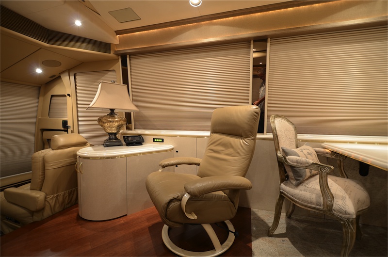 2005 Prevost Marathon H3-45 For Sale