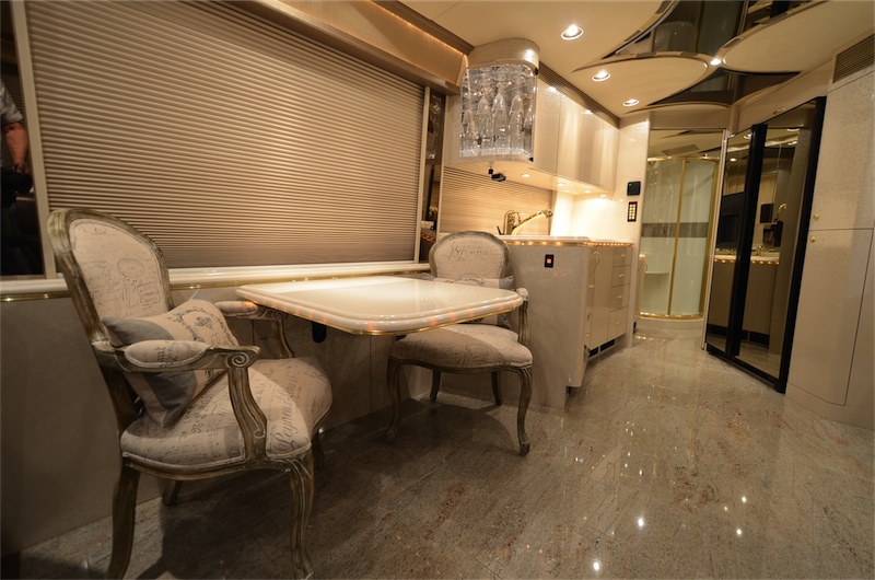 2005 Prevost Marathon H3-45 For Sale