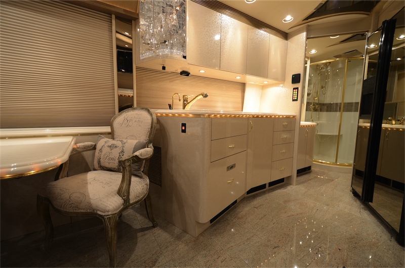 2005 Prevost Marathon H3-45 For Sale