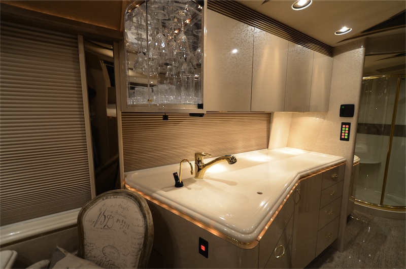 2005 Prevost Marathon H3-45 For Sale