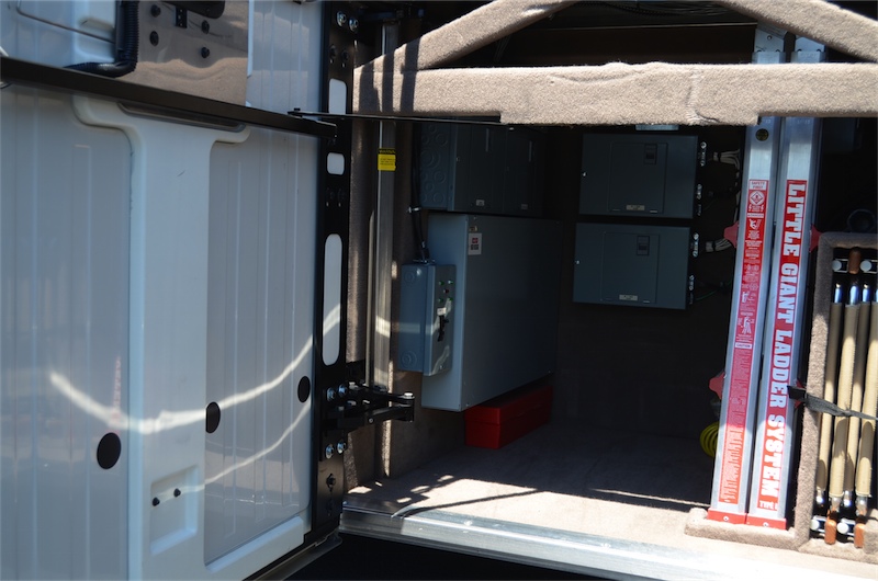2005 Prevost Marathon H3-45 For Sale