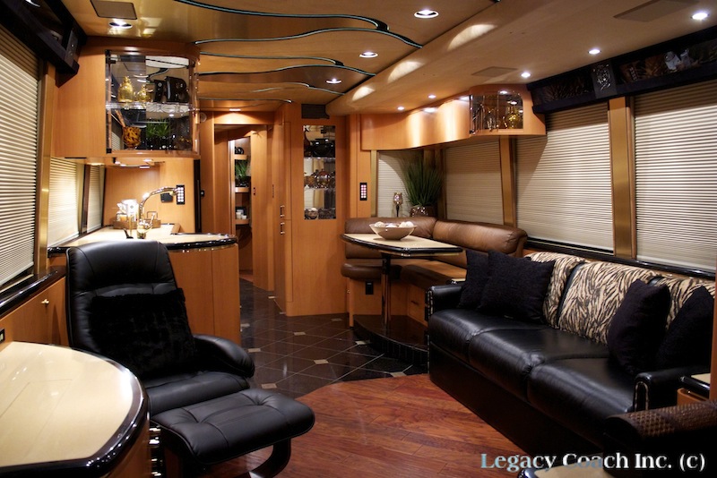 2005 Prevost Marathon XLII For Sale