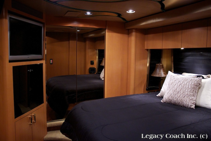 2005 Prevost Marathon XLII For Sale