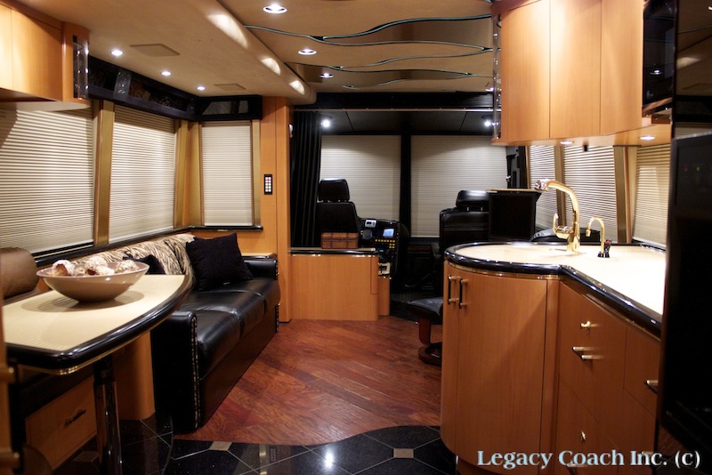 2005 Prevost Marathon XLII For Sale