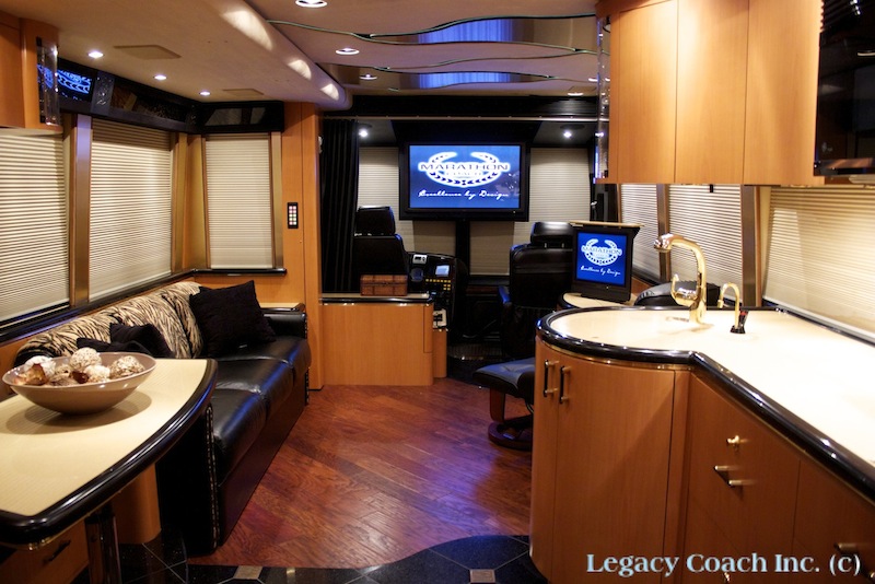 2005 Prevost Marathon XLII For Sale