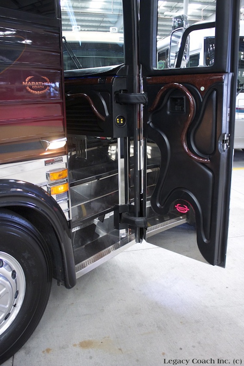 2005 Prevost Marathon XLII For Sale