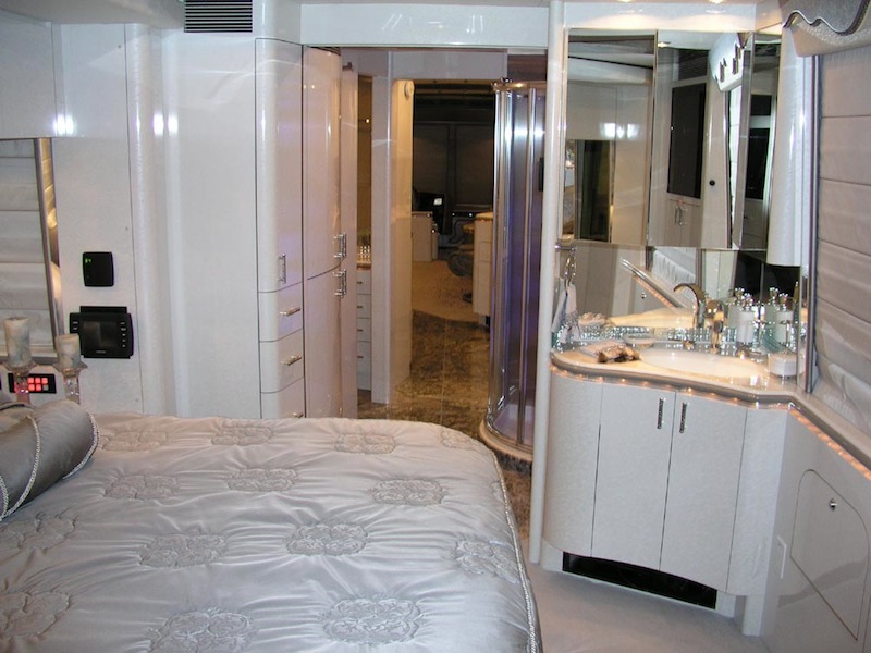 2005 Prevost Marathon XLII For Sale