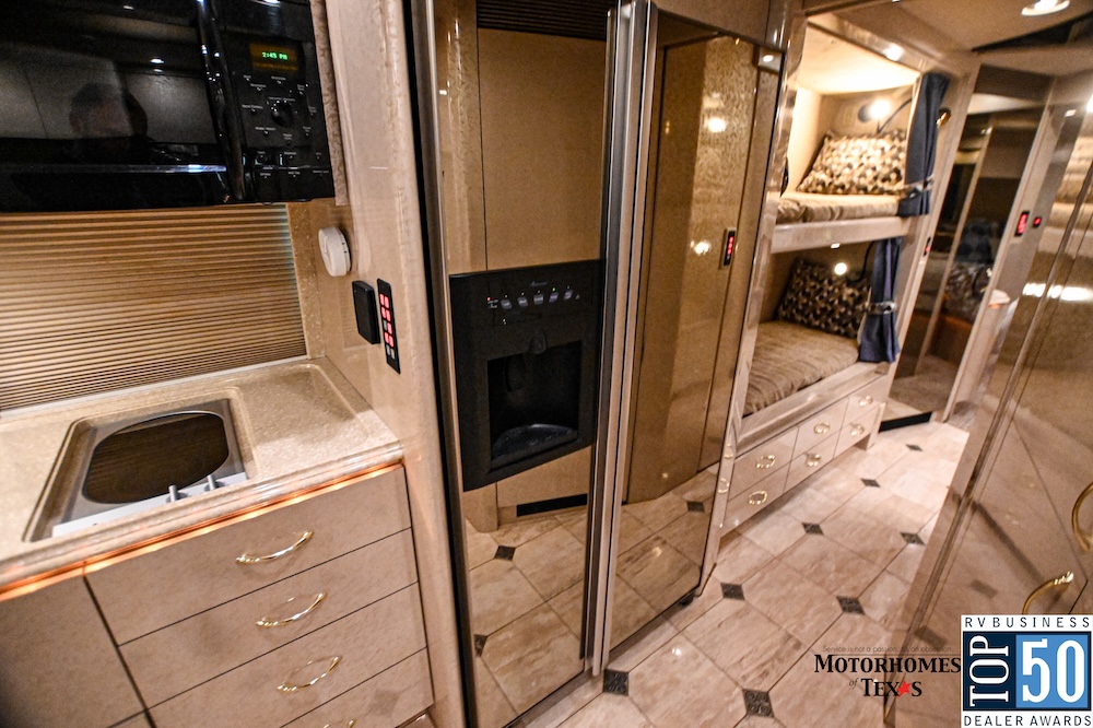 2005 Prevost Marathon XLII For Sale