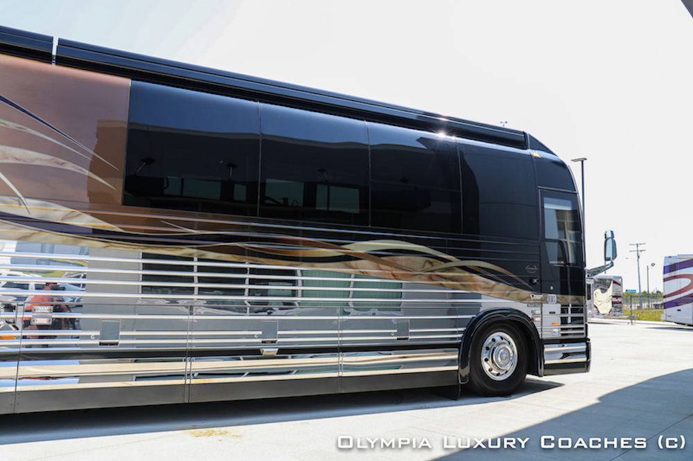 2005 Prevost Marathon XLII For Sale